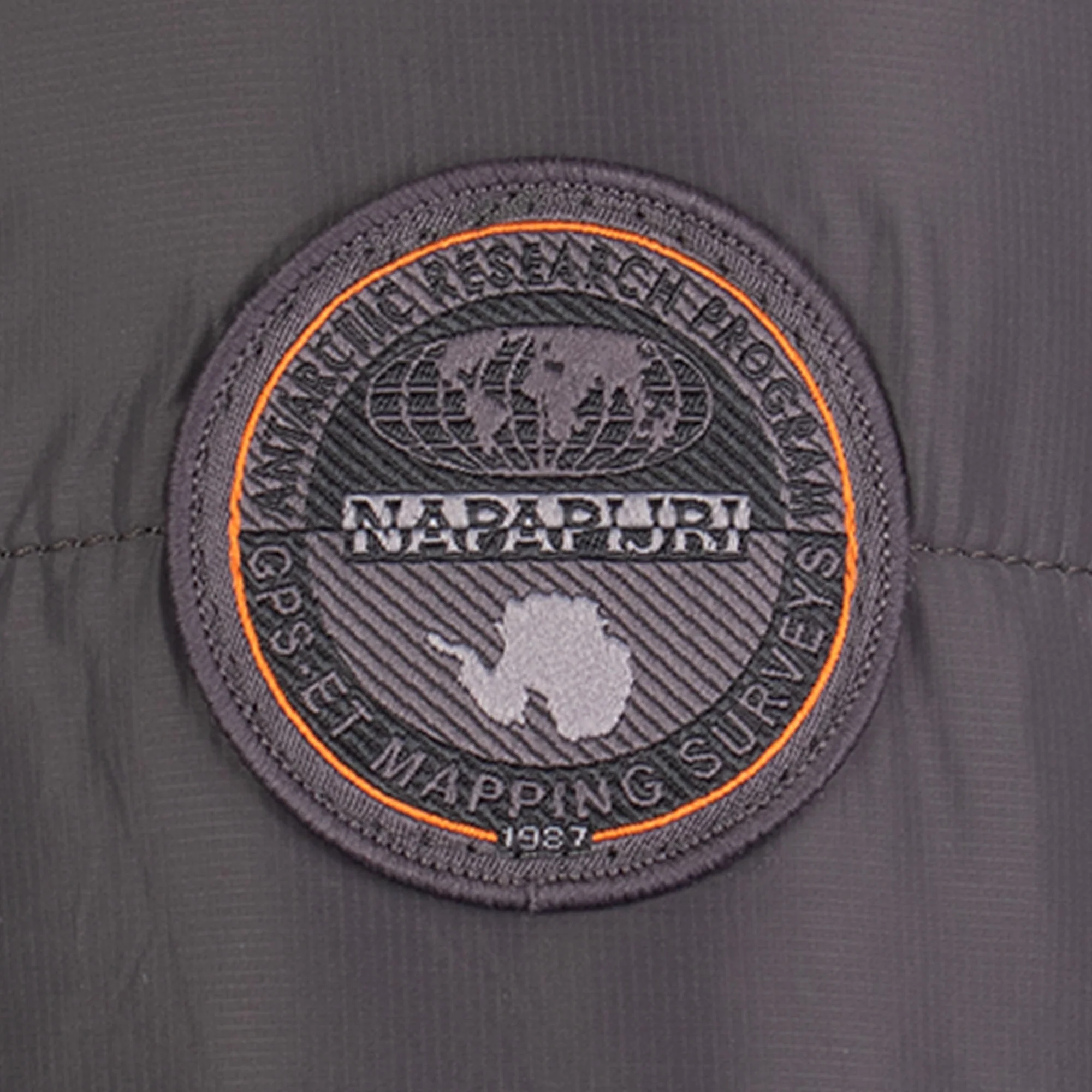 Alcamar Puffer Jacket - Image 3