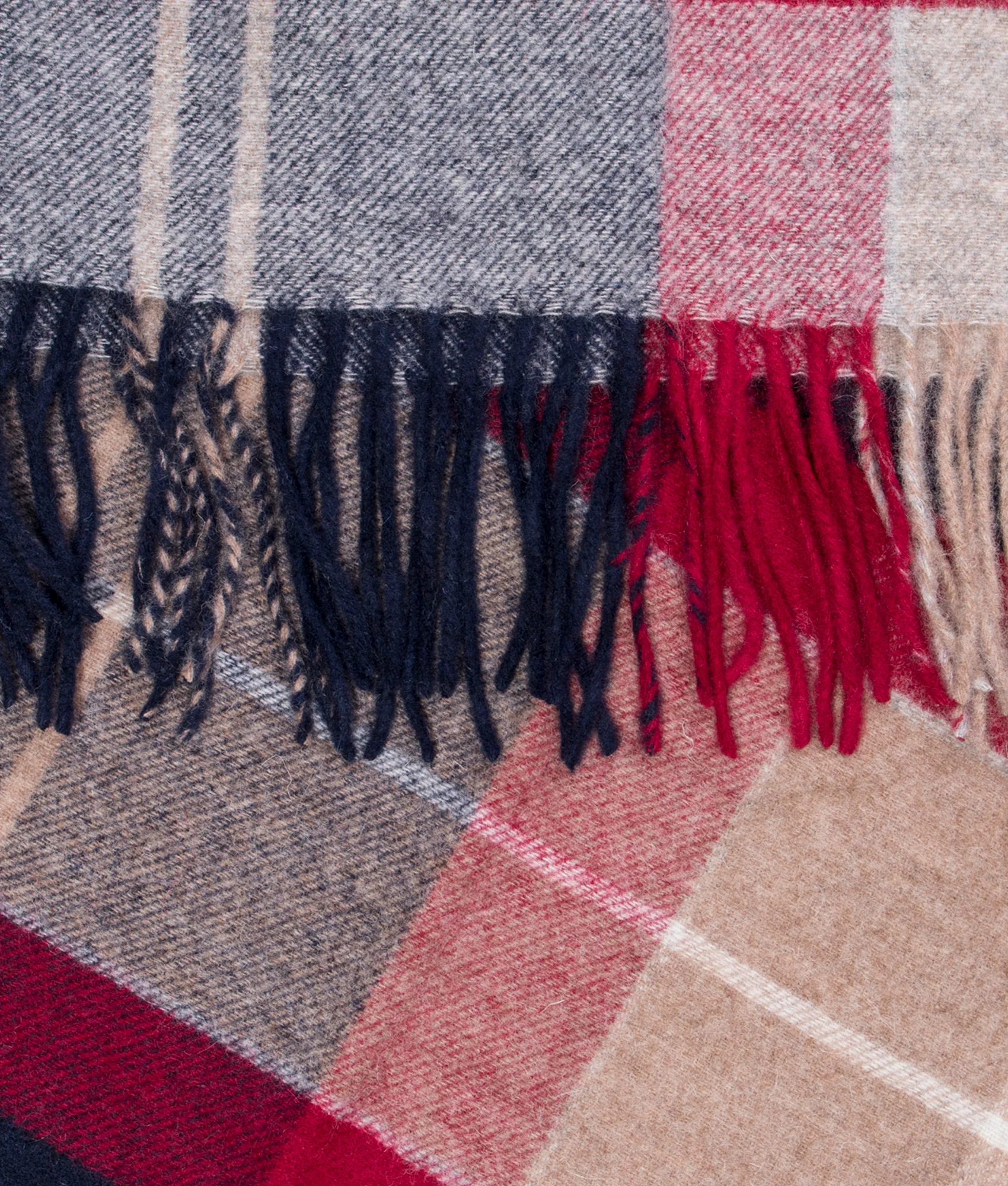 Inverness Tartan Scarf - Image 2