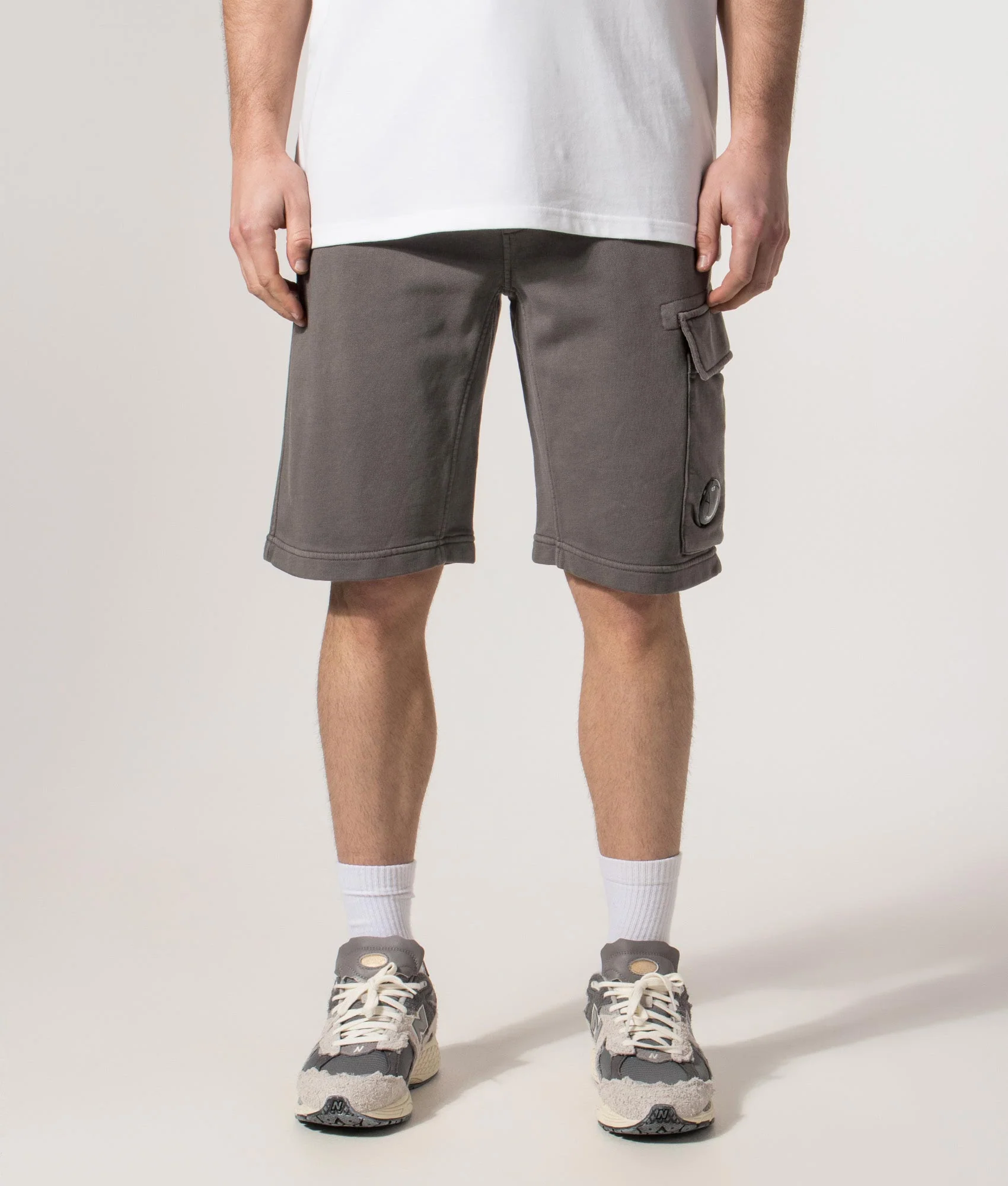 Regular Fit Diagonal Fleece Cargo Sweatshorts - Image 3