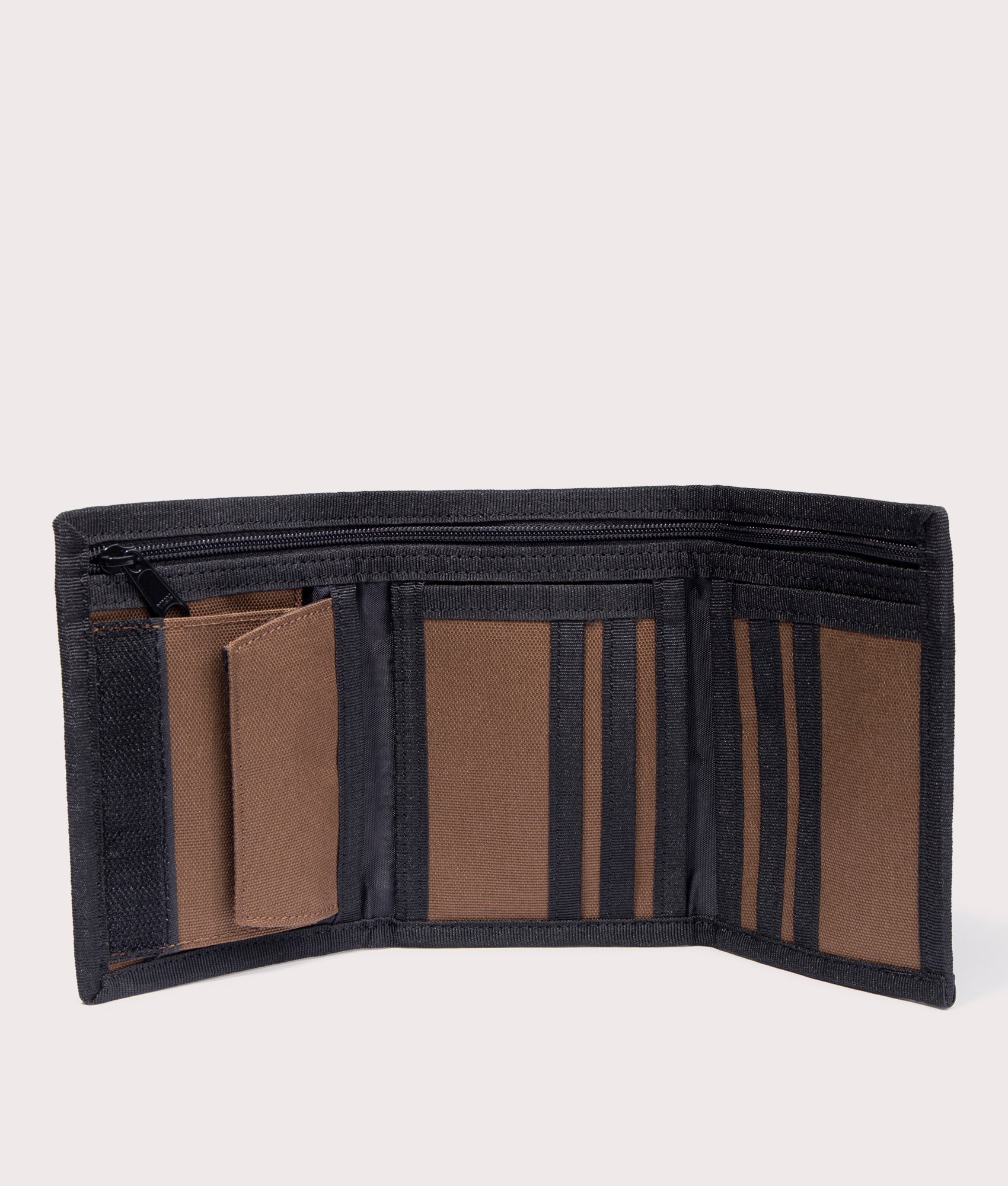 Alec Wallet - Image 2