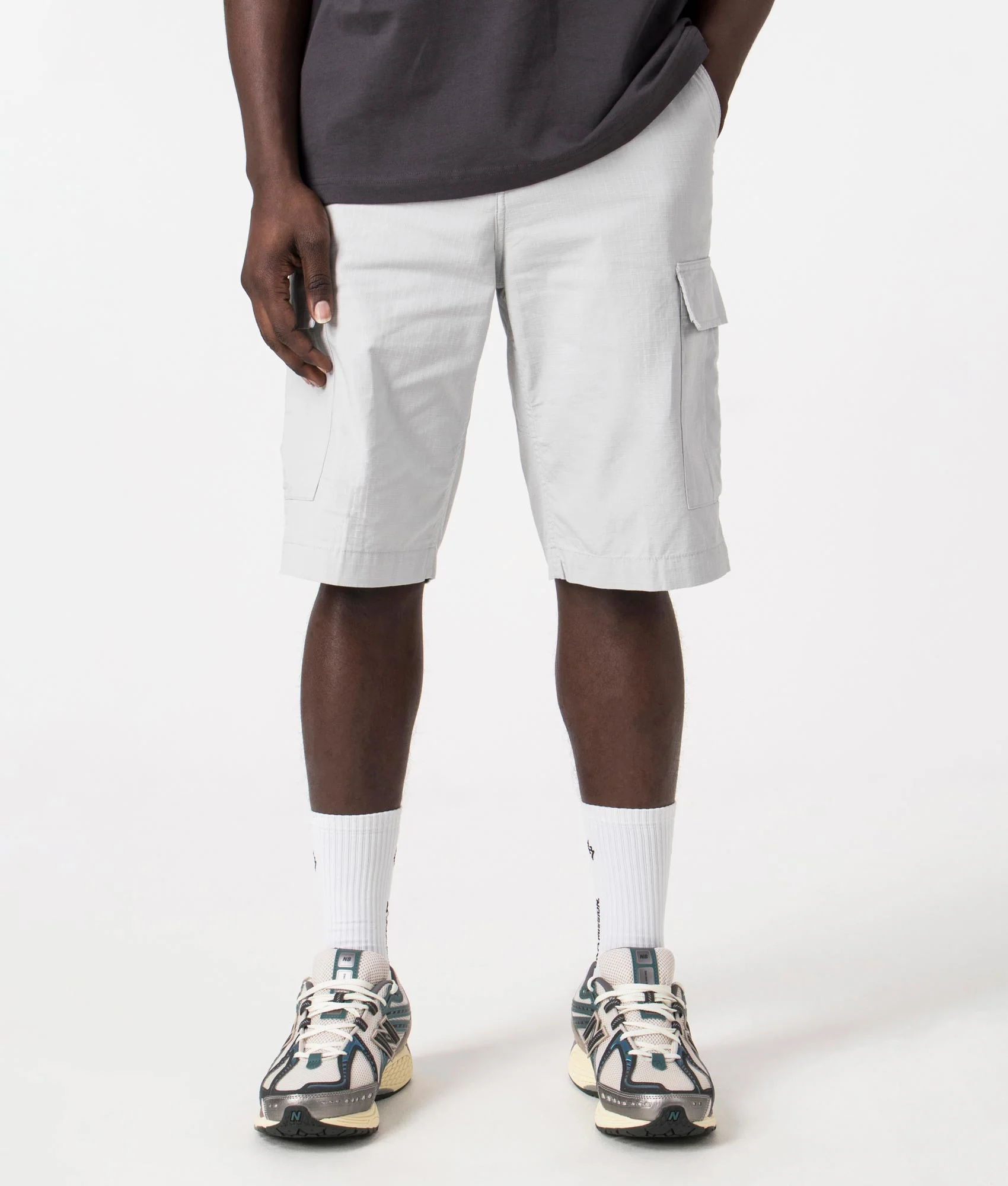 Regular Cargo Shorts - Image 3