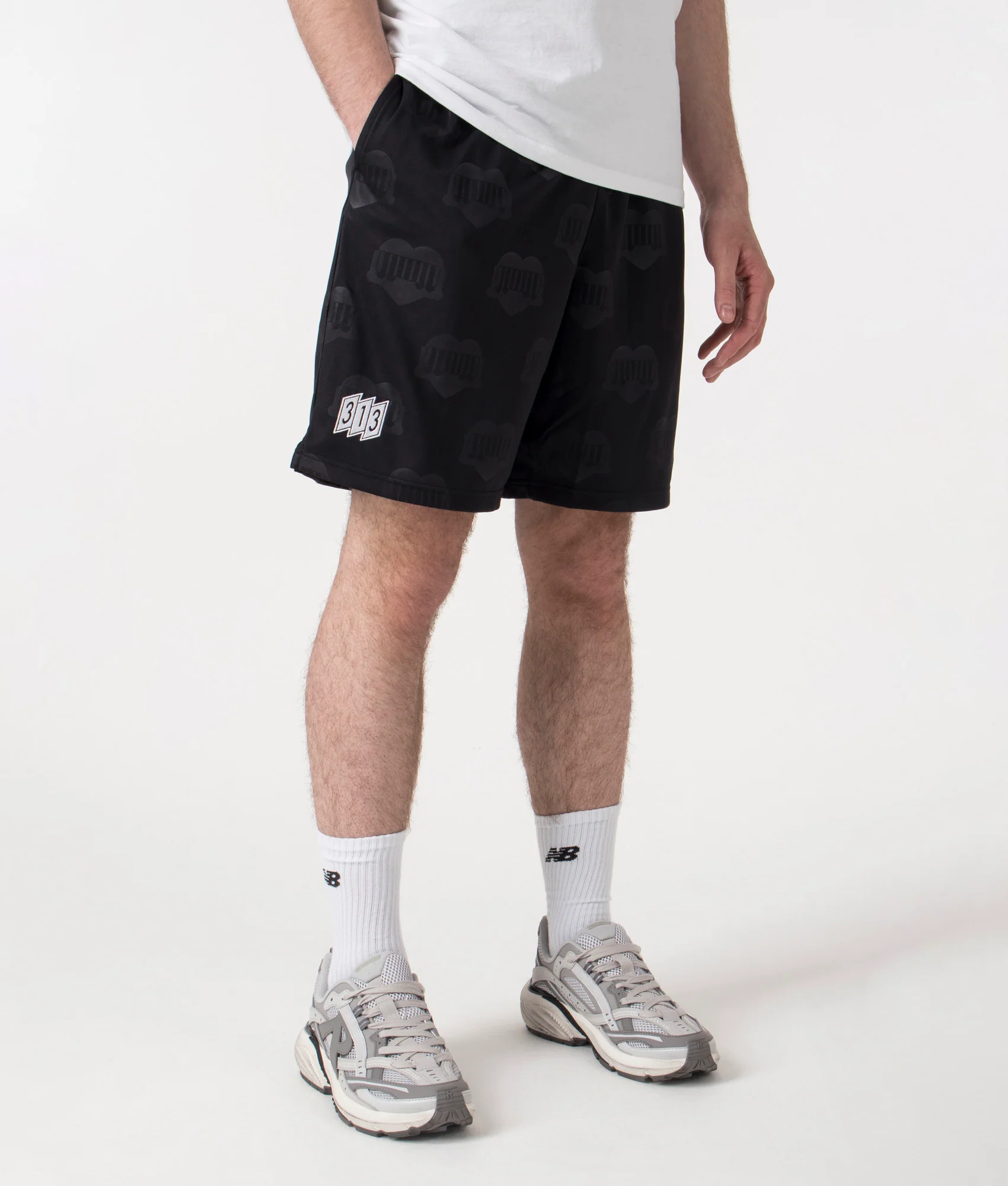 Relaxed Fit Hartt Football Shorts - Image 4