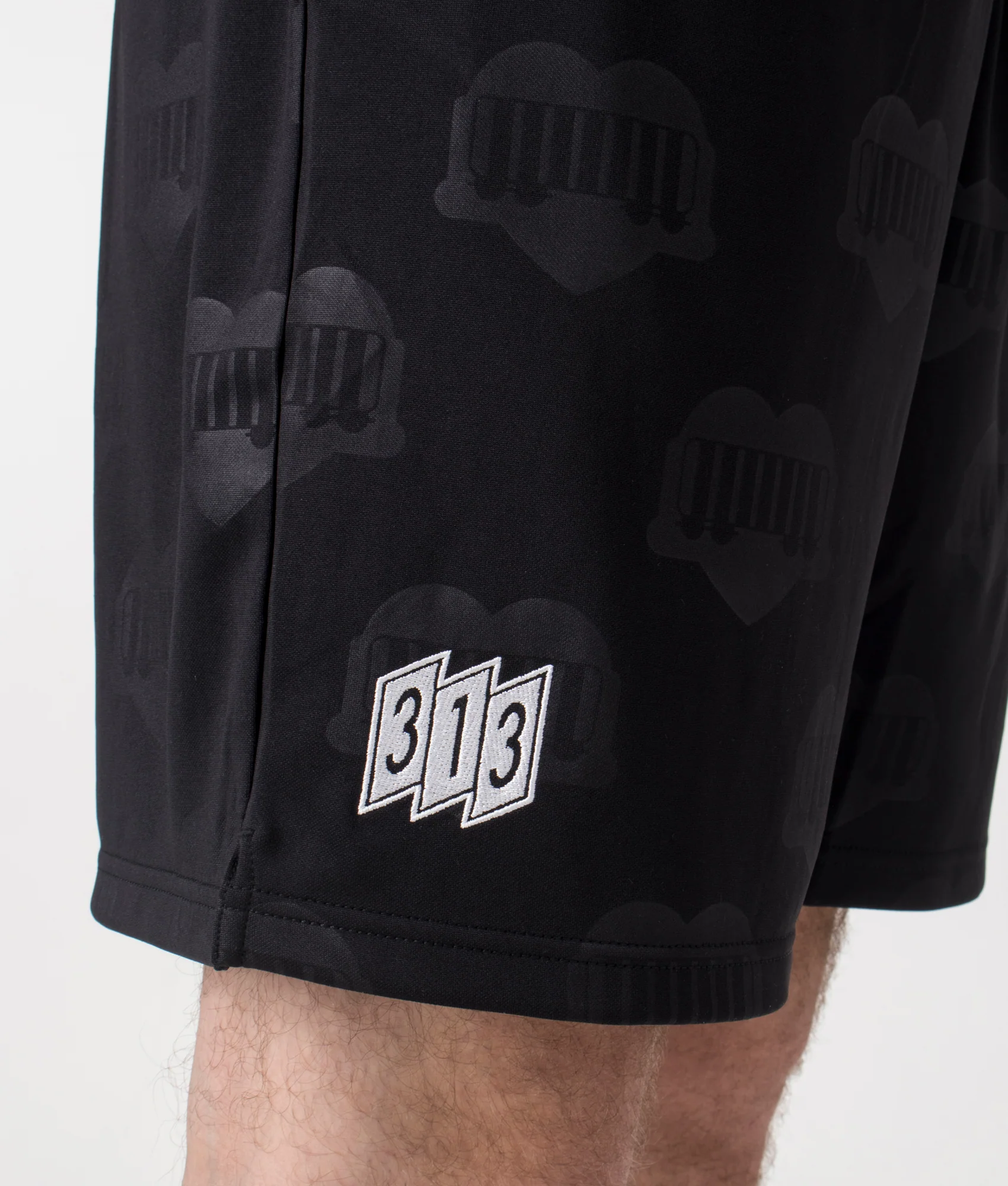 Relaxed Fit Hartt Football Shorts - Image 5