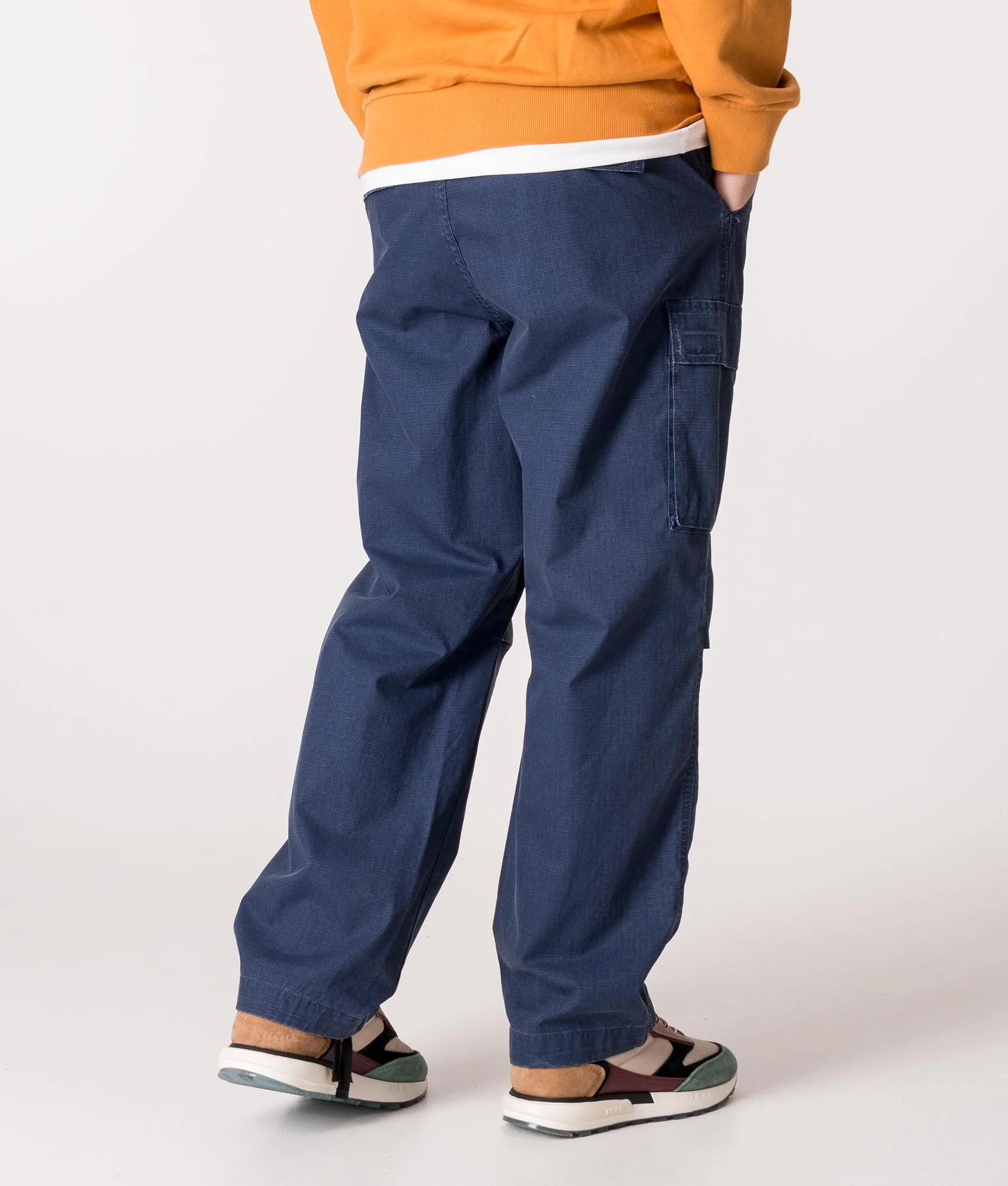 Relaxed Fit Wynton Cargo Pants - Image 5