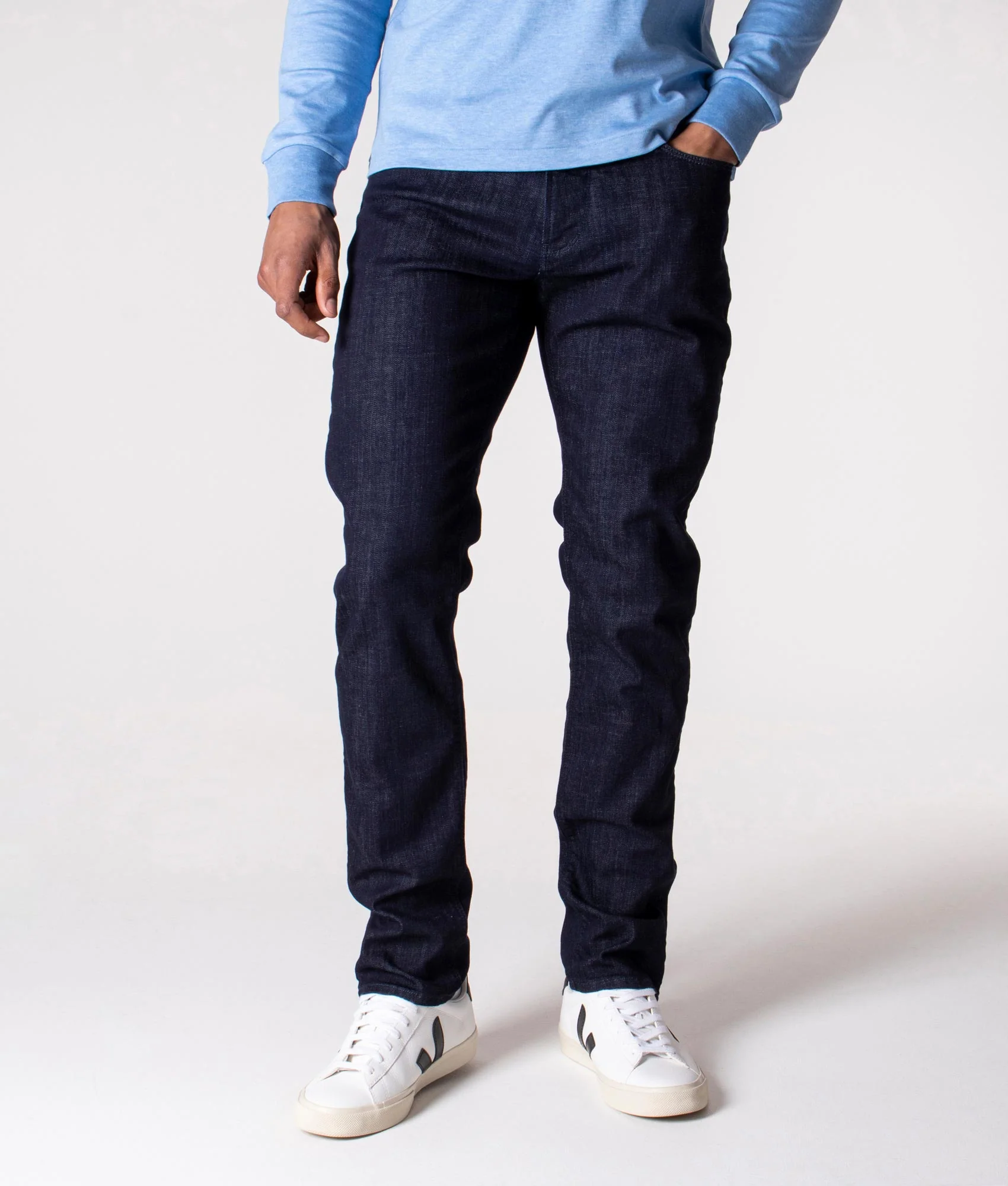 Slim Fit J06 Jeans