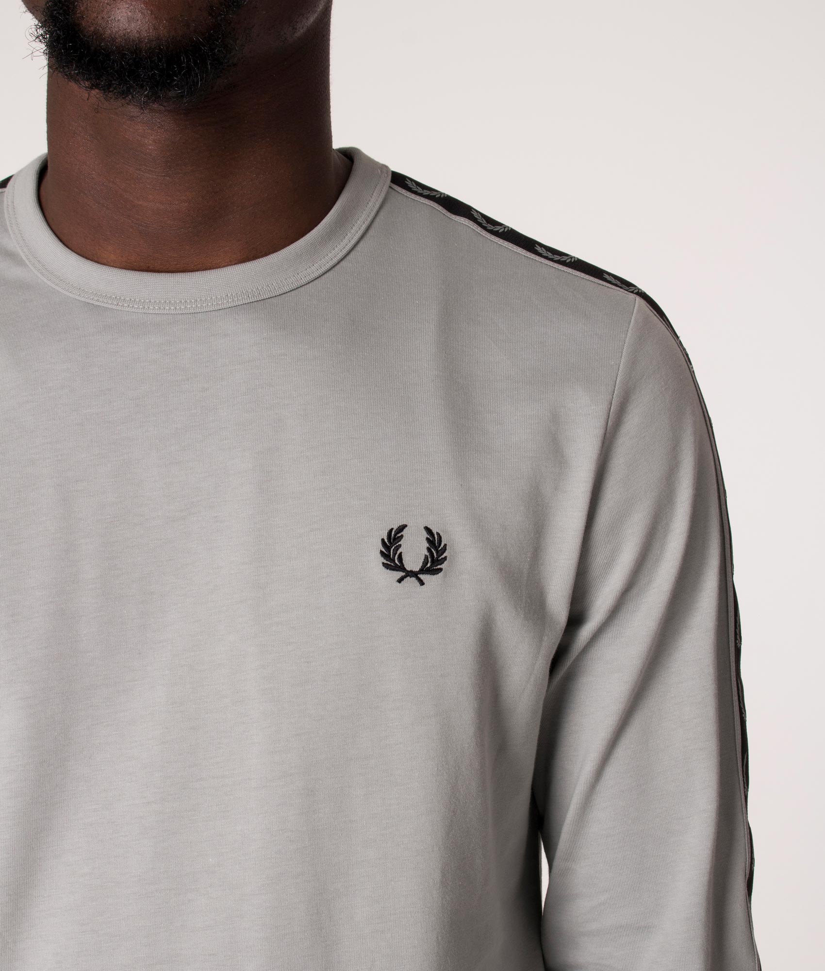 Long Sleeve Laurel Taped T-Shirt - Image 4