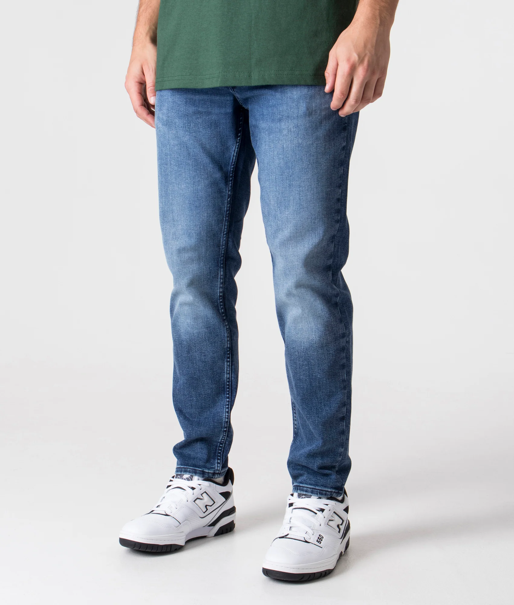 Tapered Fit HUGO 634 Jeans - Image 3