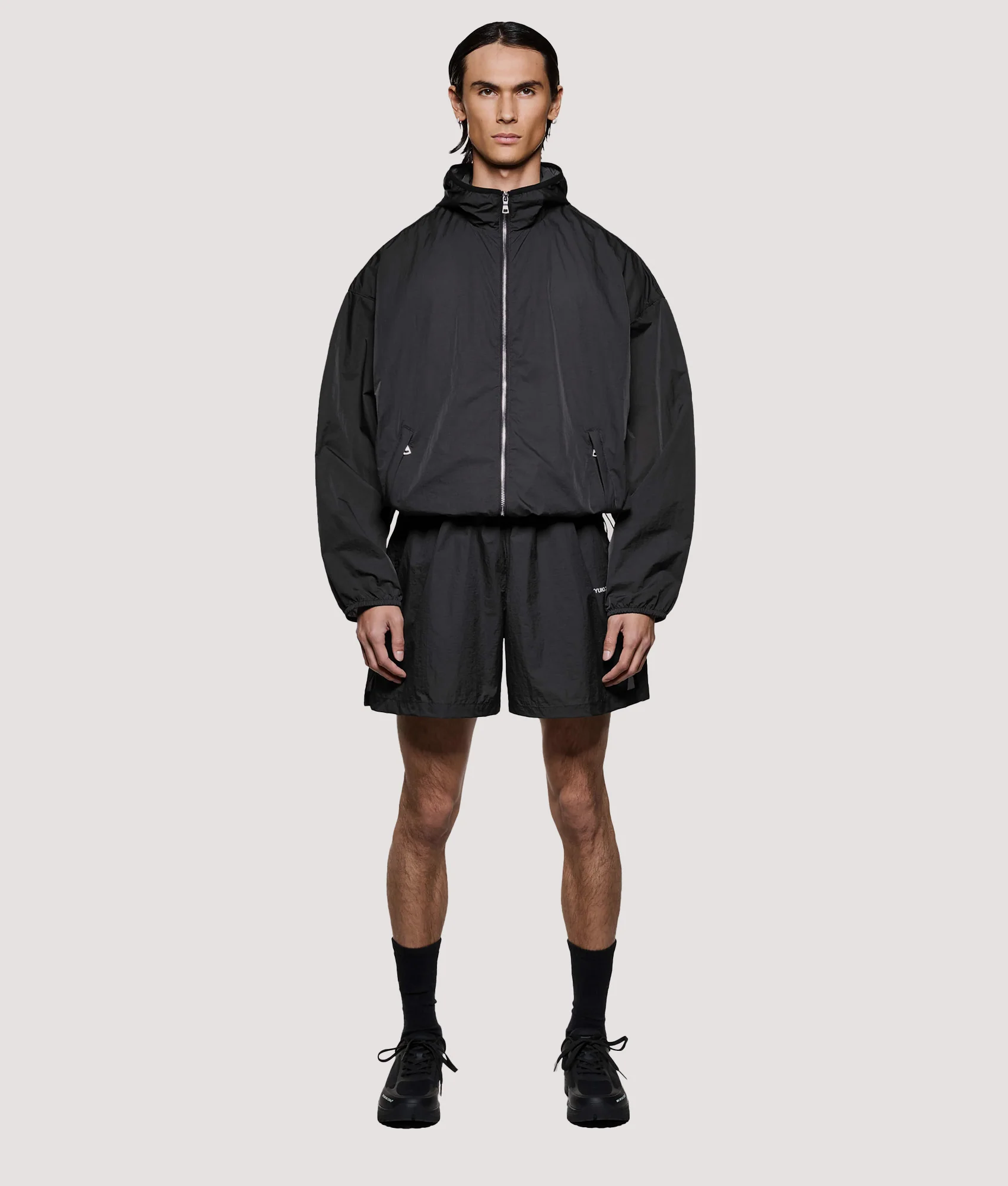 Box Fit Hyperlight Hooded Wind Jacket - Image 6