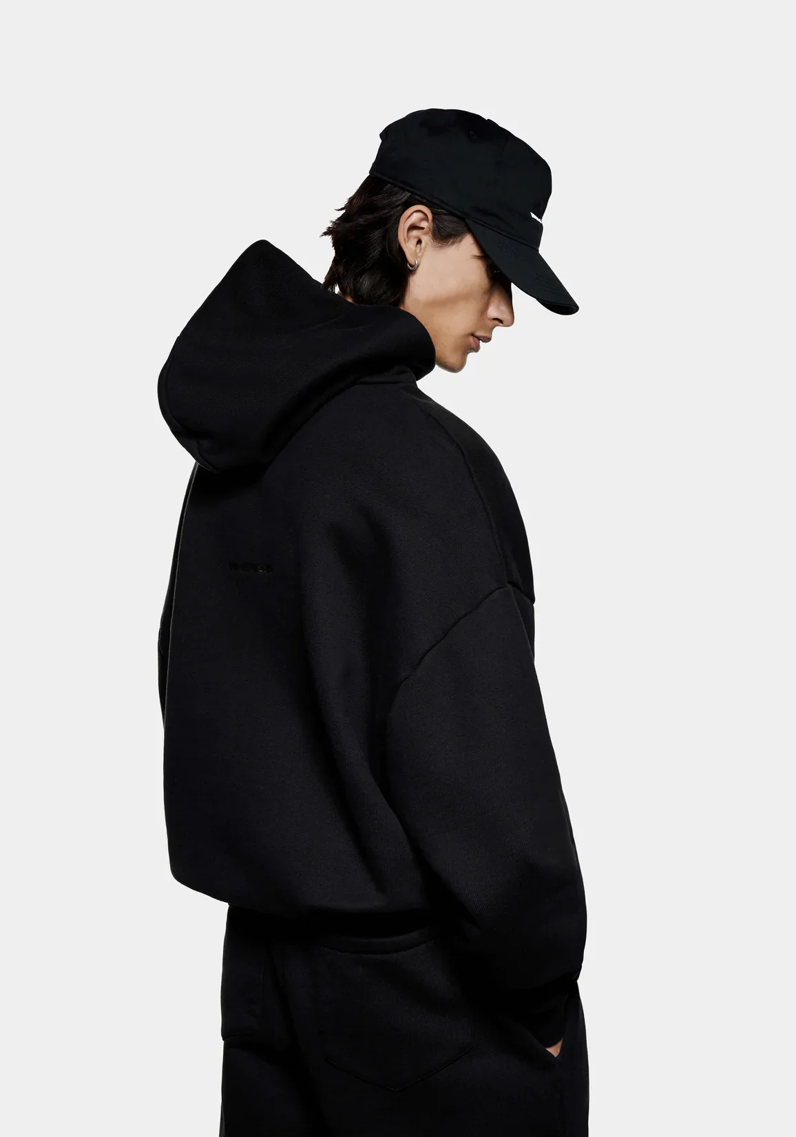 Oversized Fit 800 GSM Superweight Hoodie - Image 4