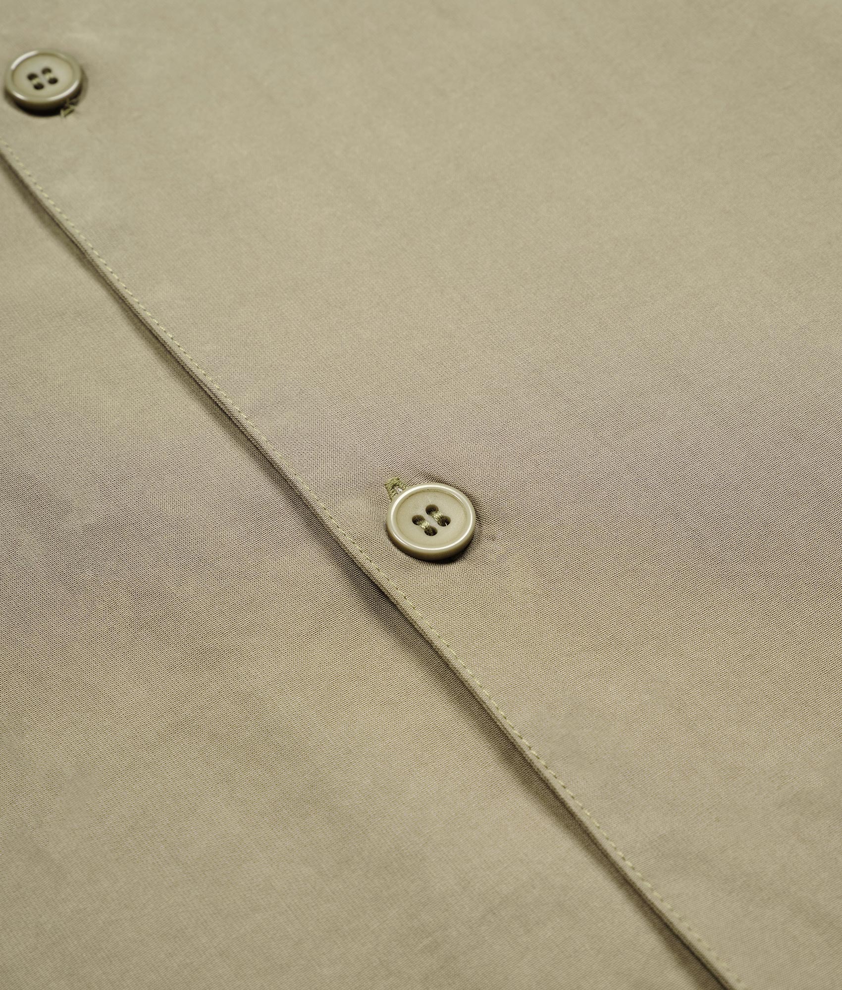 Oversized Tencel Vacation Shirt - Image 7
