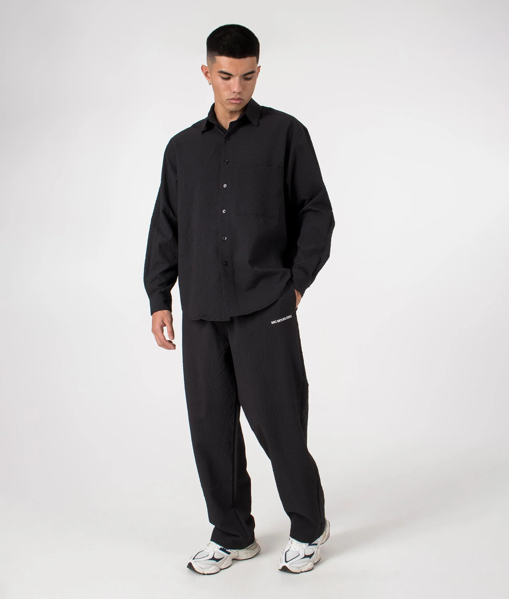 Relaxed Fit Seersucker Trousers - Image 3