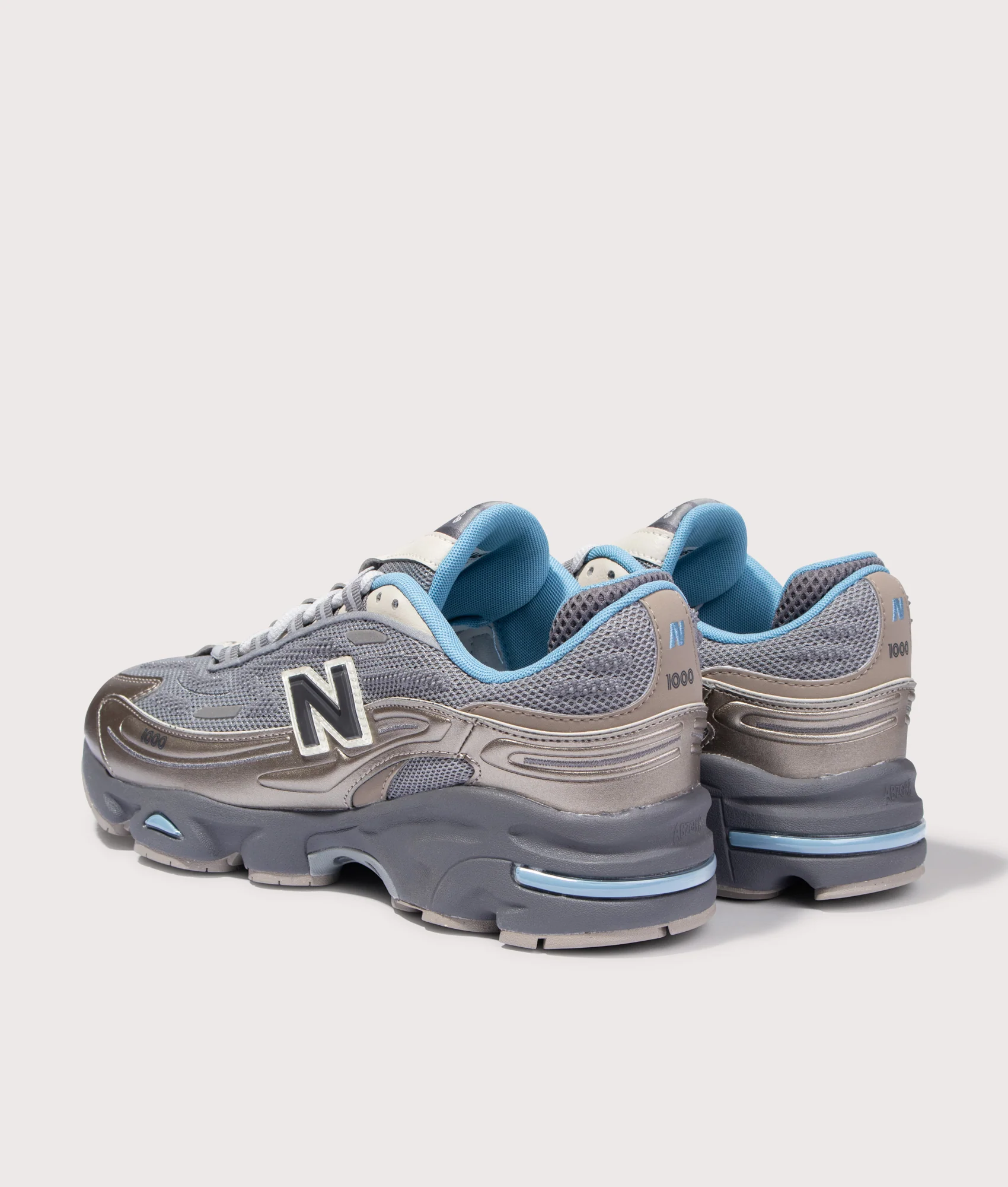 1000 Sneakers - Image 3