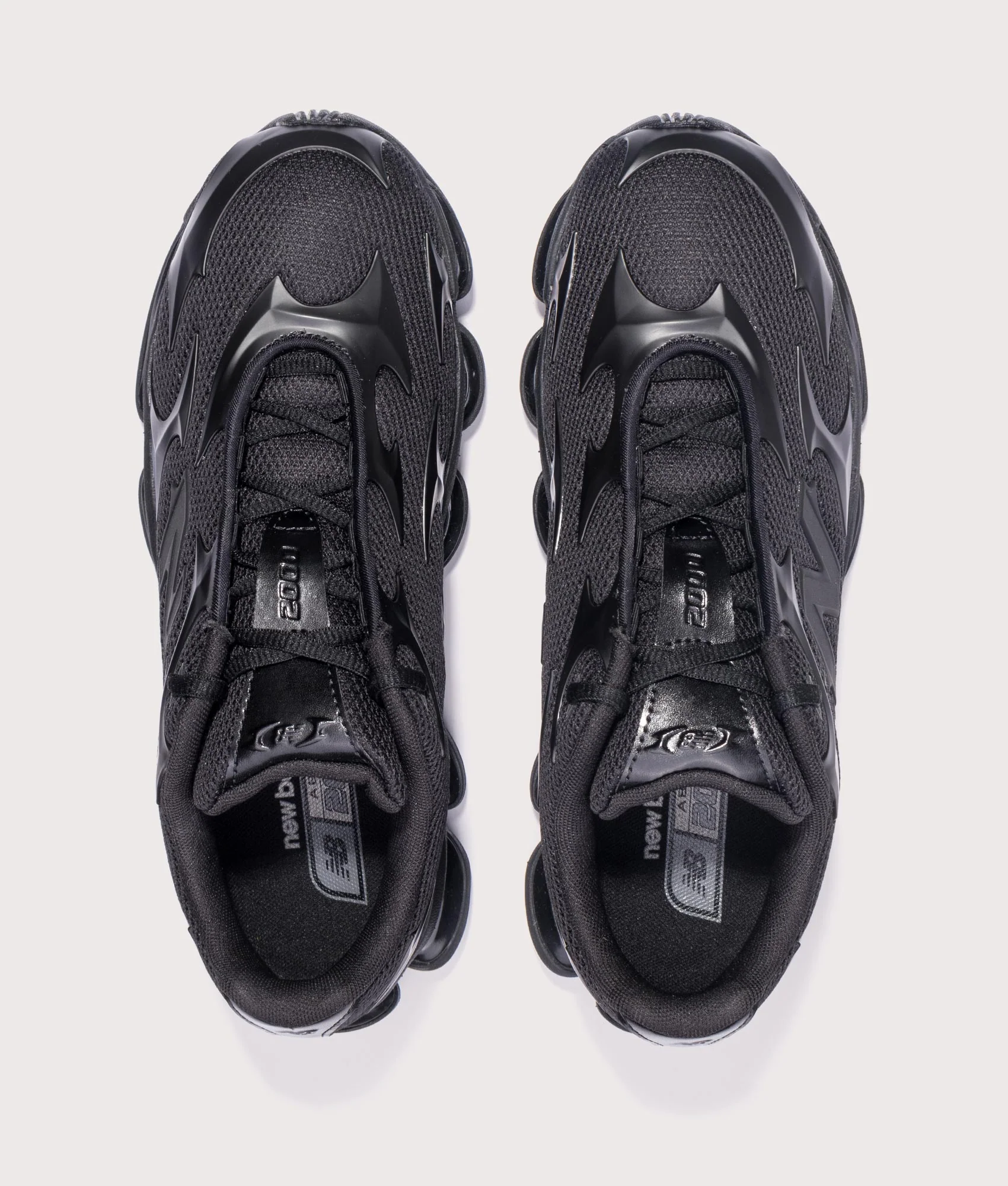 2000 Sneakers - Image 4
