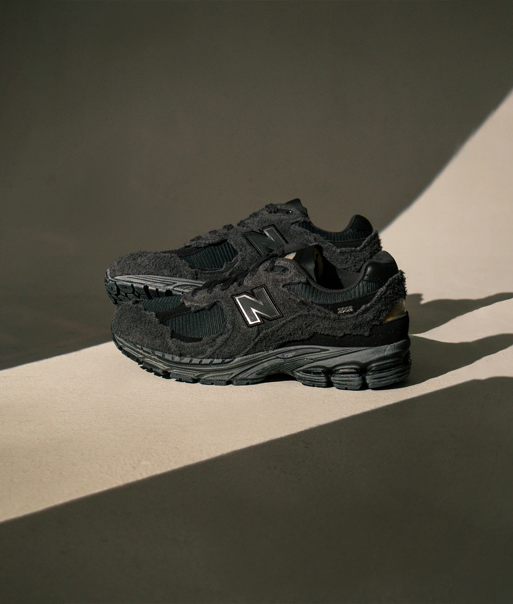 2002R Protection Pack Sneakers - Image 2