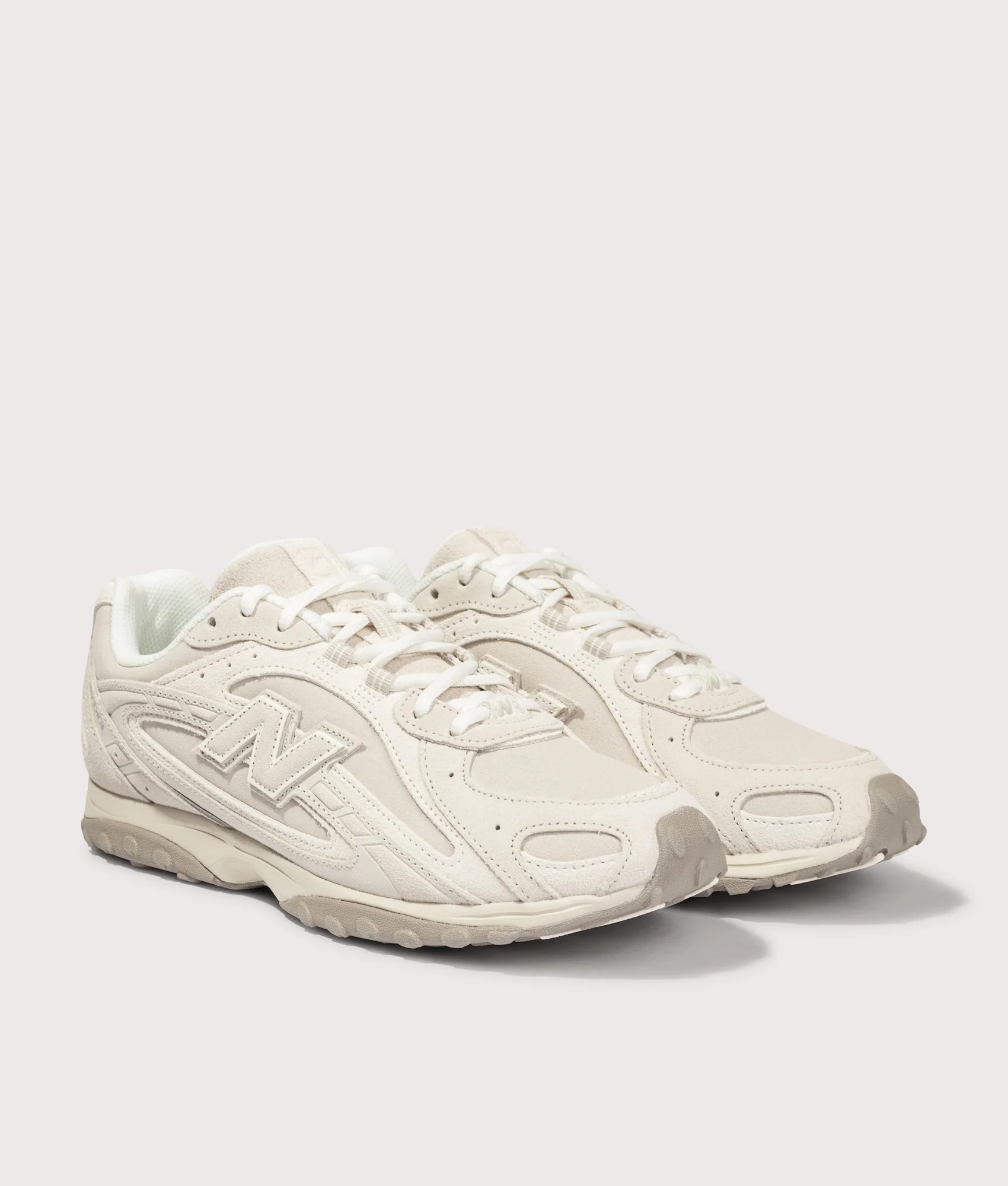 204L Sneakers - Image 2