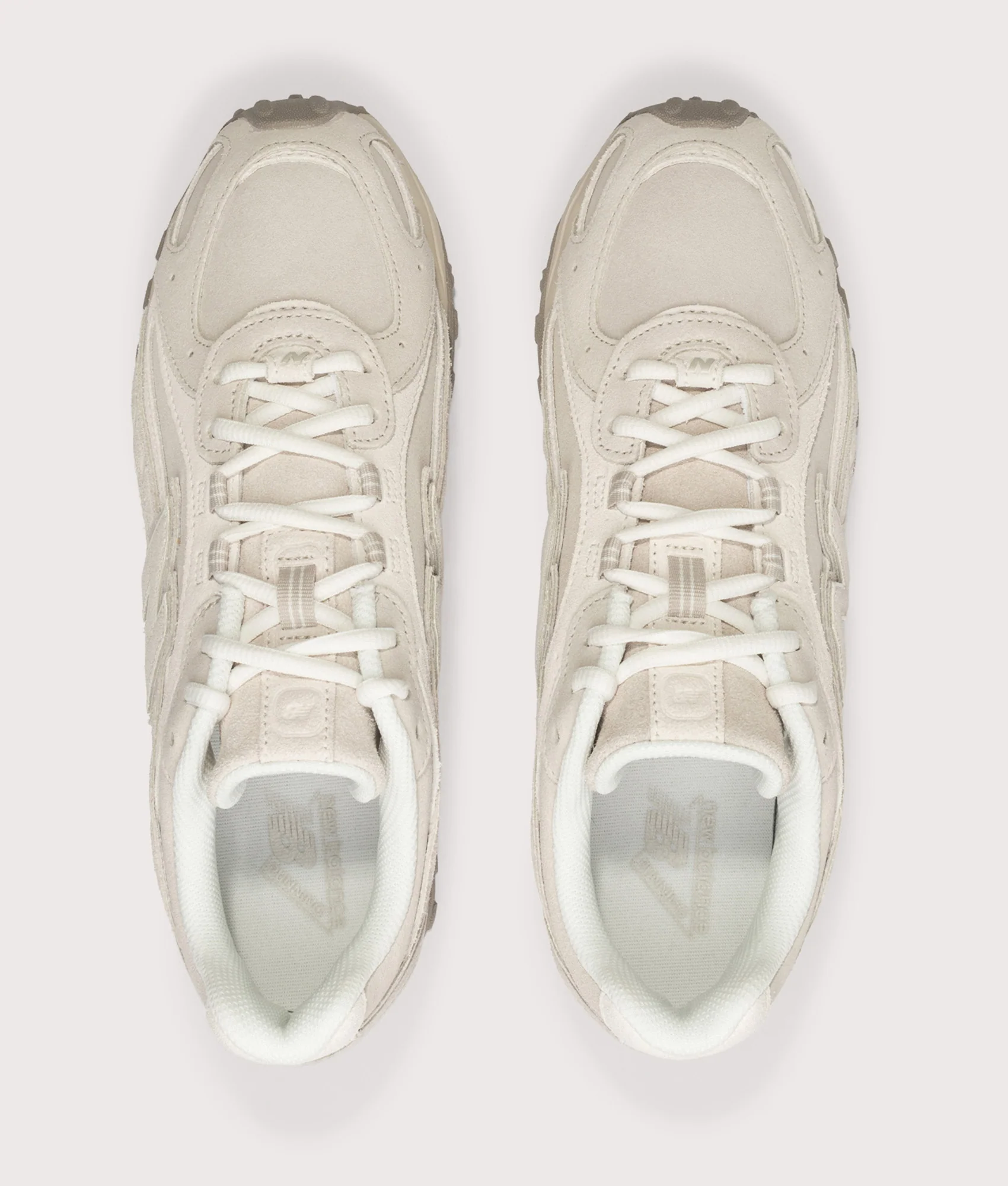 204L Sneakers - Image 4