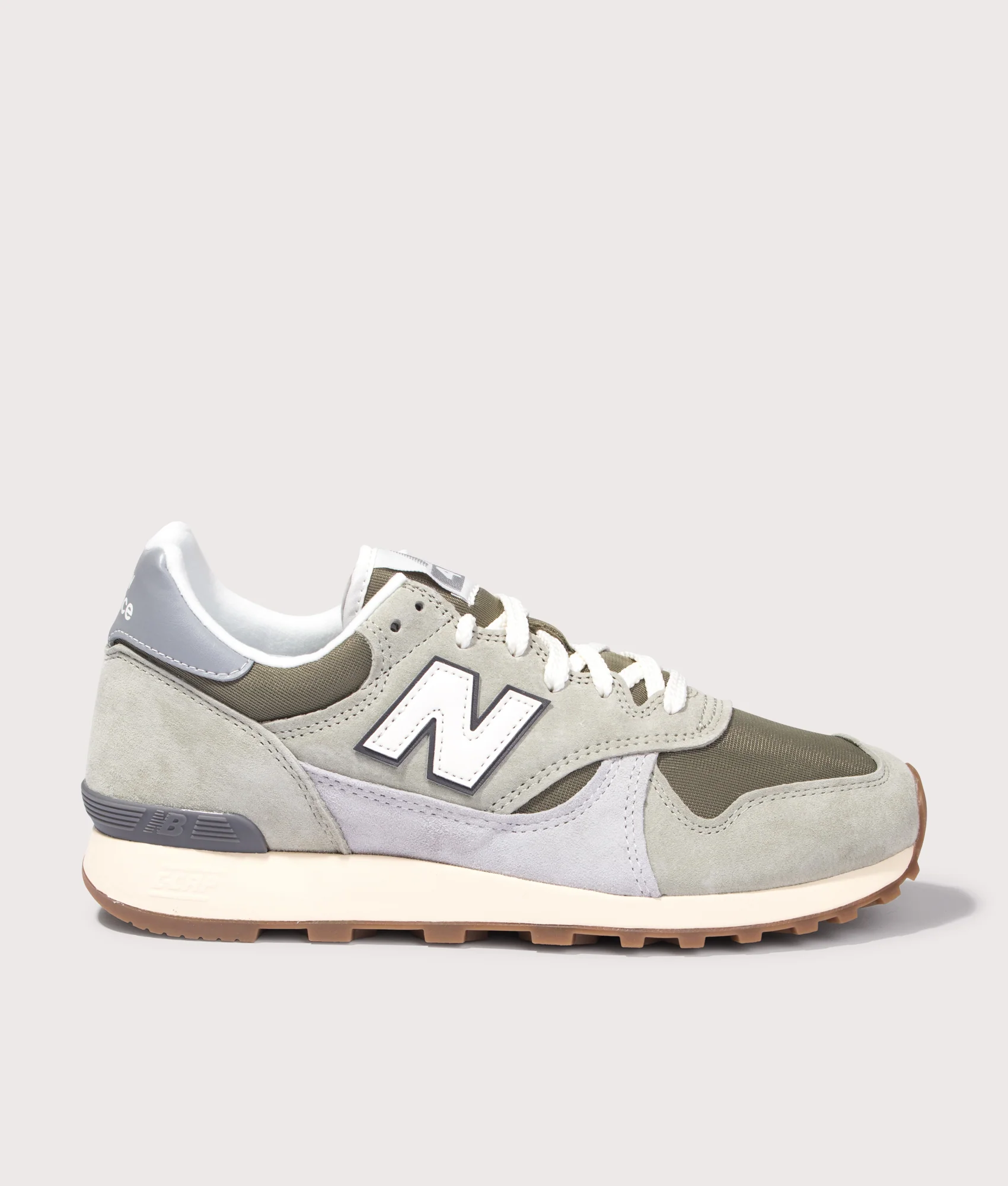 475 Sneakers
