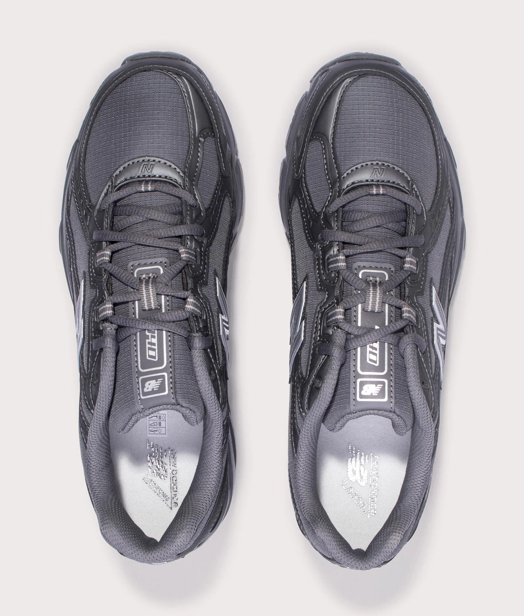 740 Sneakers - Image 4