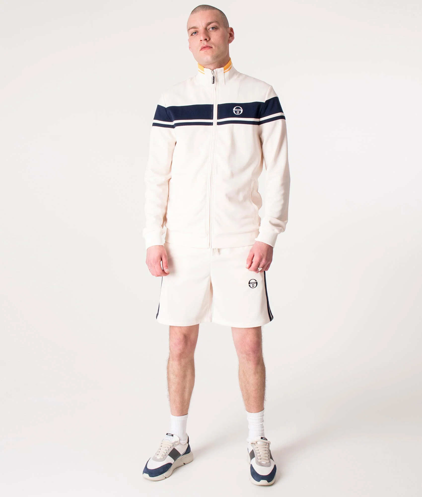 Regular Fit Pietrapertosa Shorts - Image 2