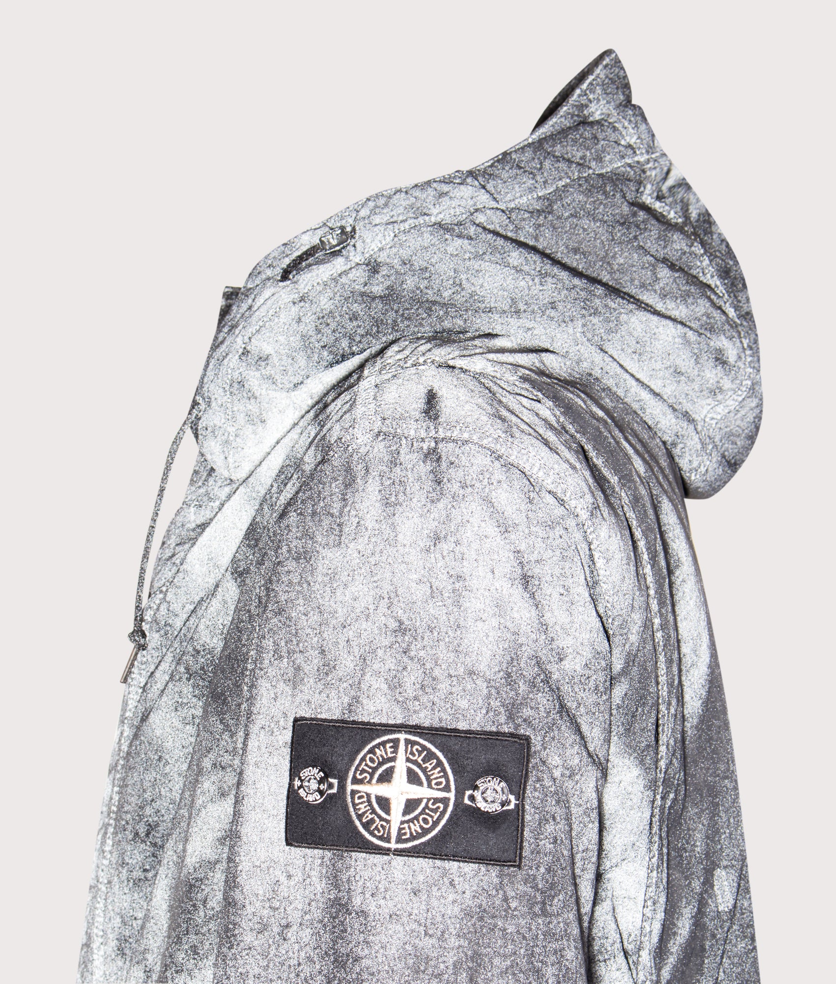 Relaxed Fit Dense Nylon-TC Hand Sprayed Reflective Jacket - Image 5